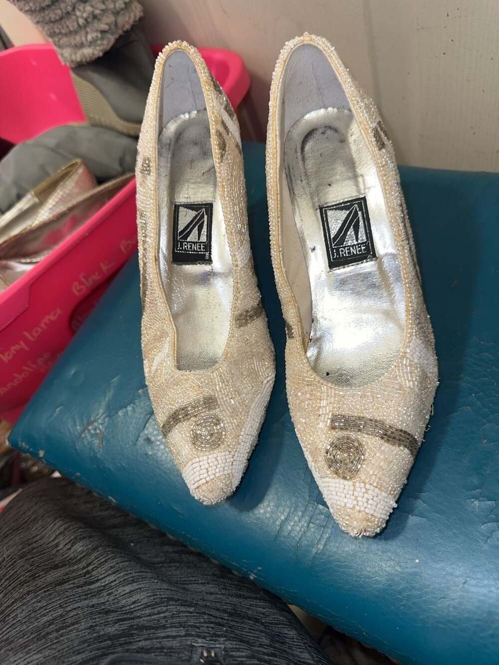 J. Renee Beaded Pointed Toe Kitten Heel Pumps Size 5.5M